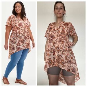 TORRID Top Hi Lo Lexie Babydoll Floral Flowy Size 1
